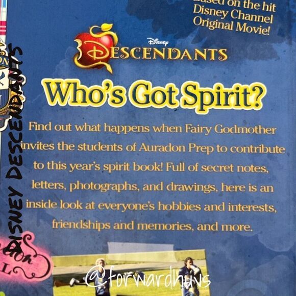 Disney Descendants - The Isle Of the Lost & Spirit Book Highlights and Memories - Picture 5 of 10